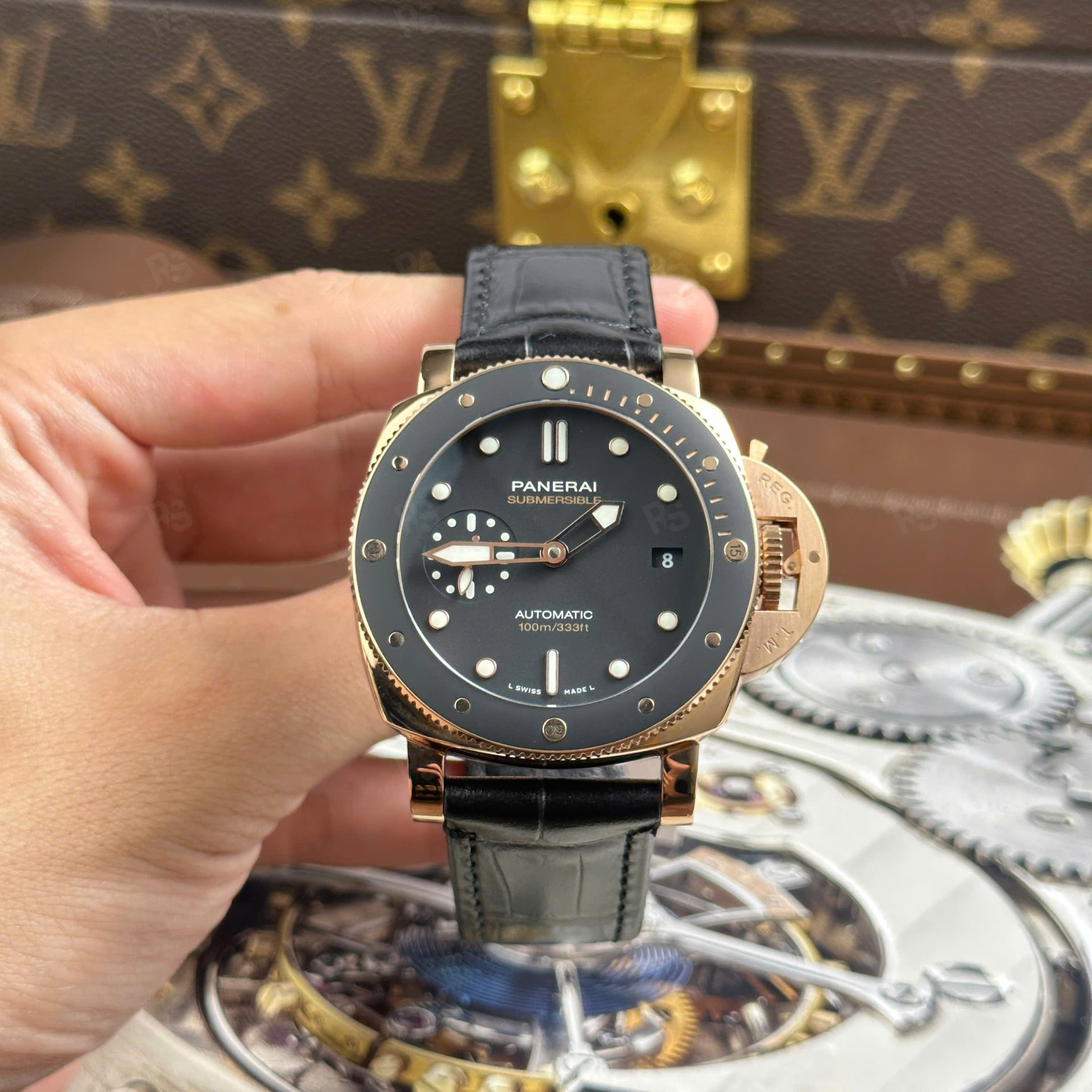 Panerai Submersible PAM974 Rose Gold Kaplama – VS Factory 42mm-super-clone-deri-kordon (1)