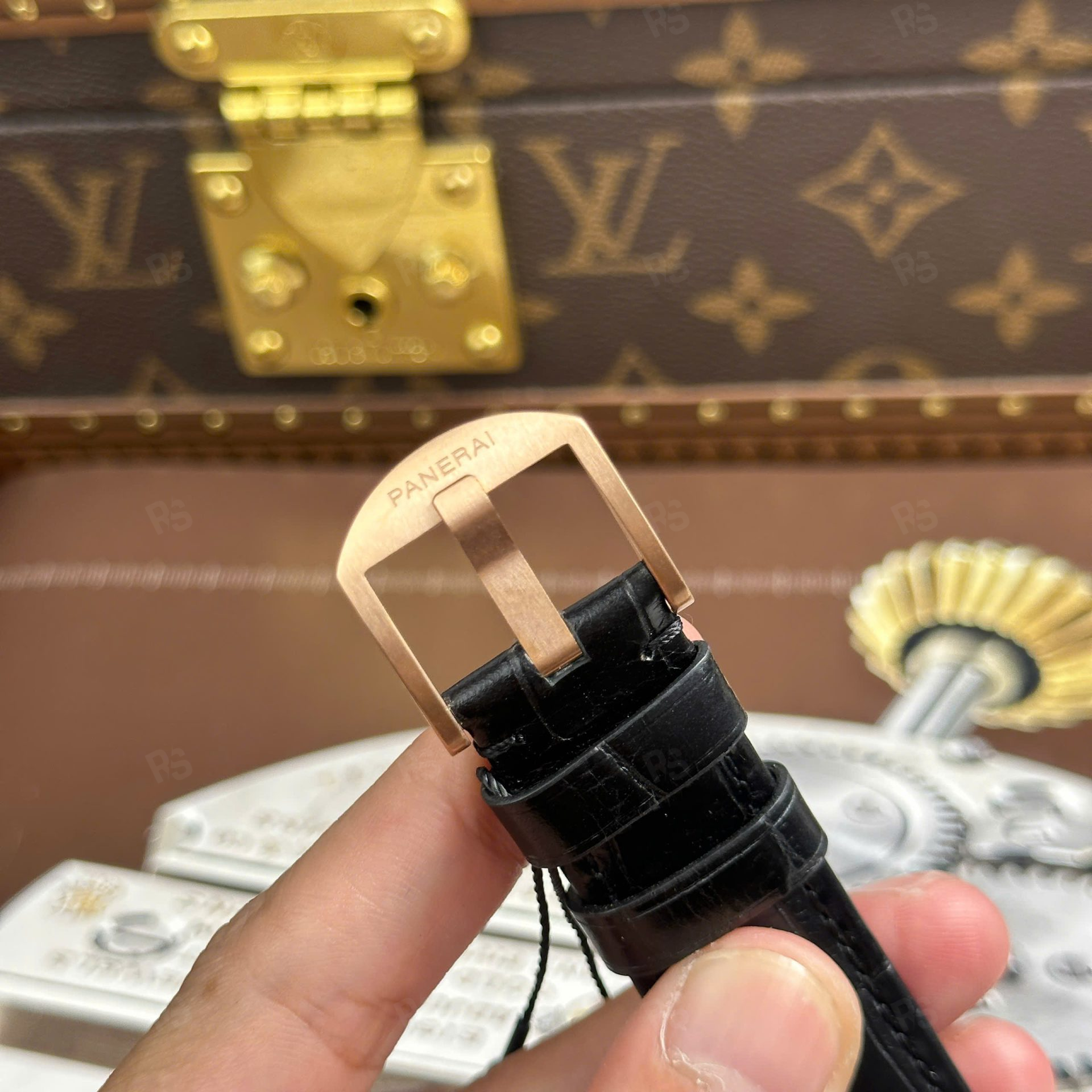 Panerai Submersible PAM974 Rose Gold Kaplama – VS Factory 42mm-super-clone-deri-kordon (2)