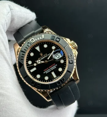 Rolex Yacht-Master Everose altın kasa, siyah kadran, Oysterflex kordon ve Cerachrom bezel