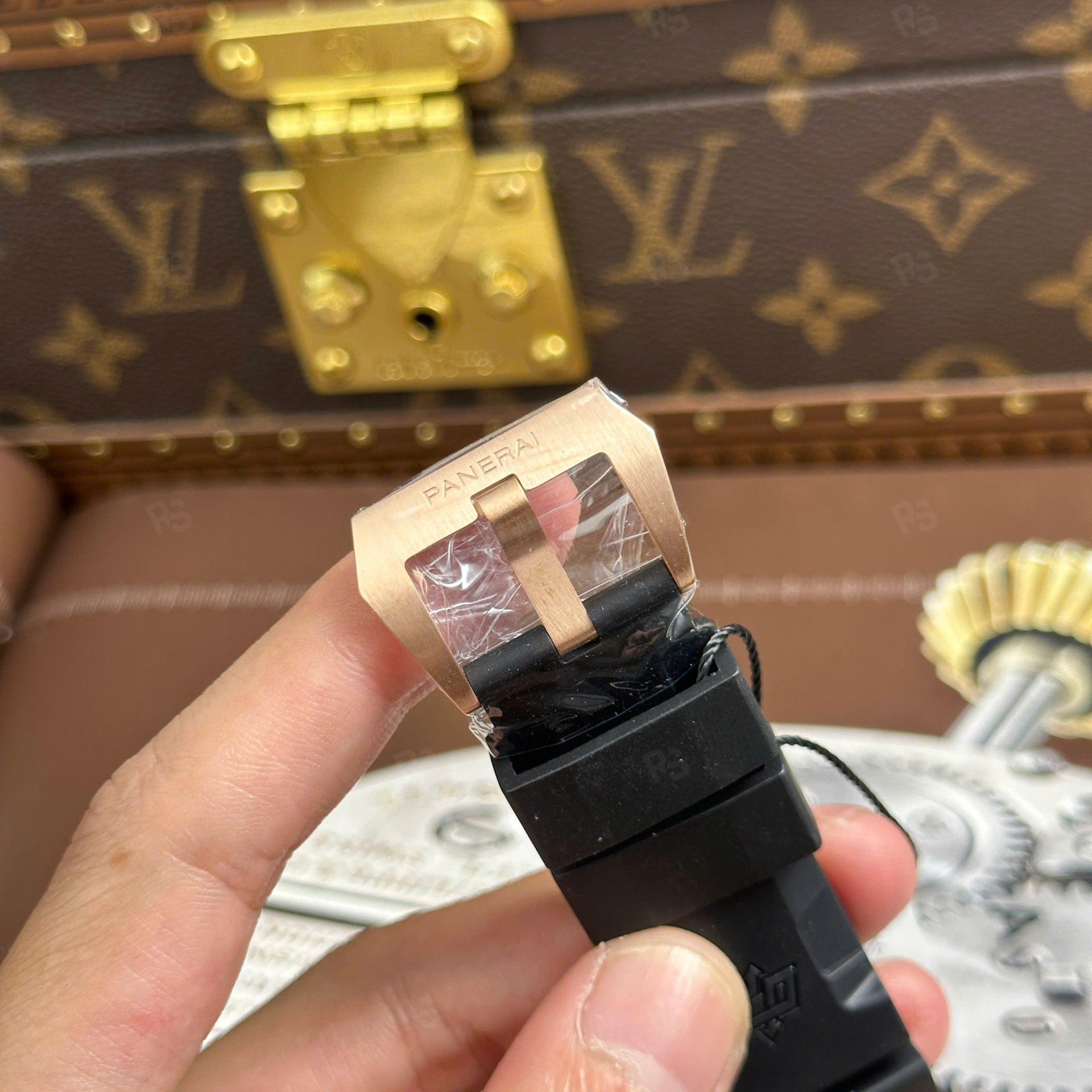 panerai submersible pam974 rose altın tonu siyah kadran vs factory calibre p9010 clone 42mm dalış saati (3)