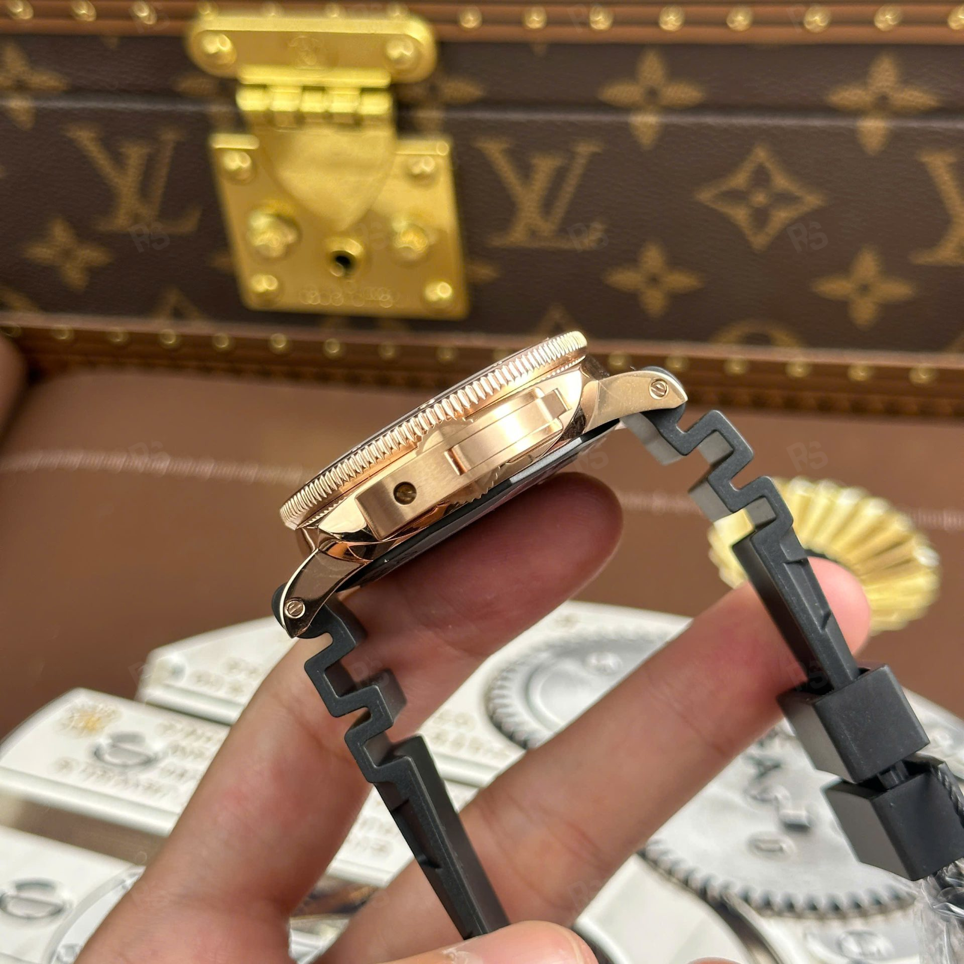 panerai submersible pam974 rose altın tonu siyah kadran vs factory calibre p9010 clone 42mm dalış saati (6)