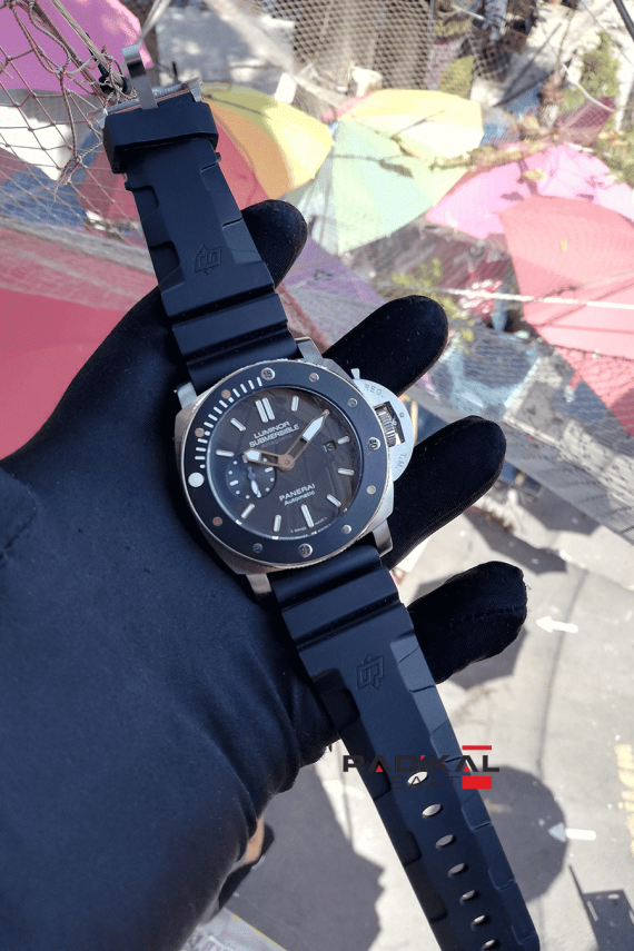 panerai luminor submersible amagnetic