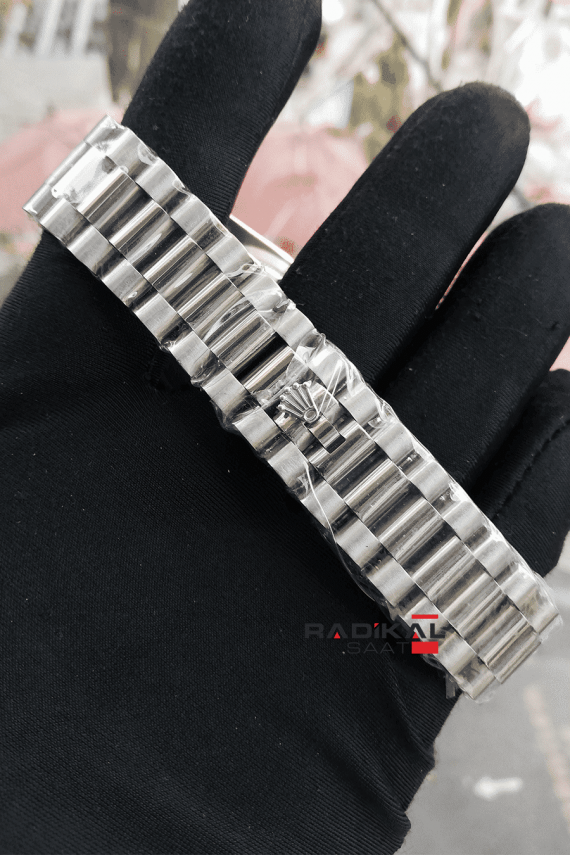 Rolex Day-Date Swarovski Replika Bayan Kol Saati