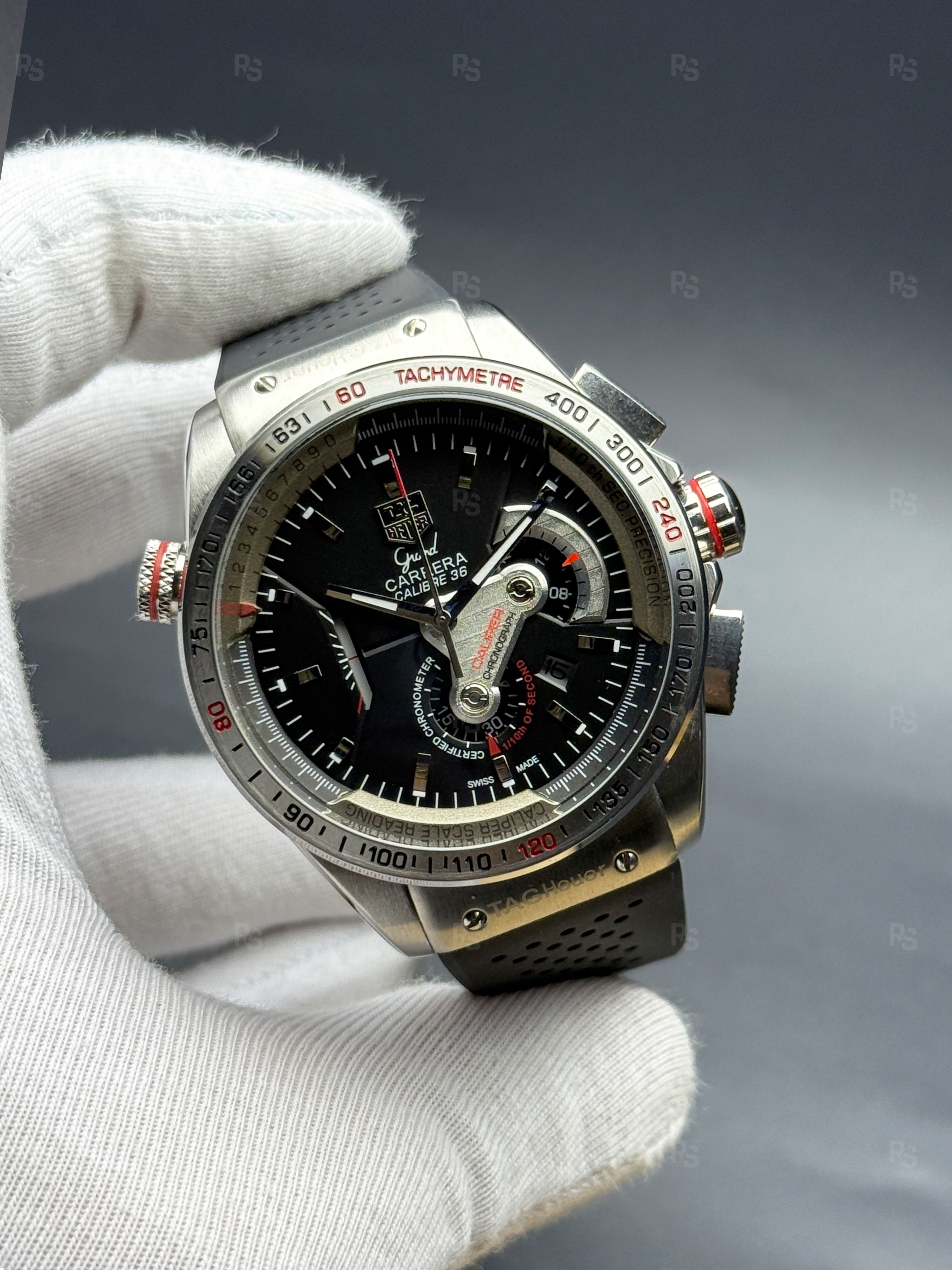 TAG-Heuer-Carrera-Calibre-36-Quartz-Siyah-Kadran-erkek-kol-saati-replika-saat-radikalsaat