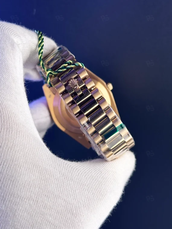 Rolex Day-Date 40mm Otomatik Replika – Gül Altın Kasa, Taşlı Bezel, Premium Kalite