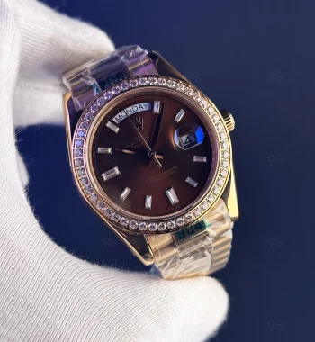 Rolex Day-Date 40mm Otomatik Replika – Gül Altın Kasa, Taşlı Bezel, Premium Kalite