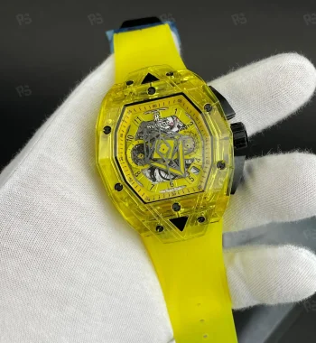 Hublot Big Bang Sang Bleu Sapphire Yellow, sarı şeffaf kasalı, skeleton kadranlı, otomatik mekanizmalı, silikon kayışlı gösterişli replika saat