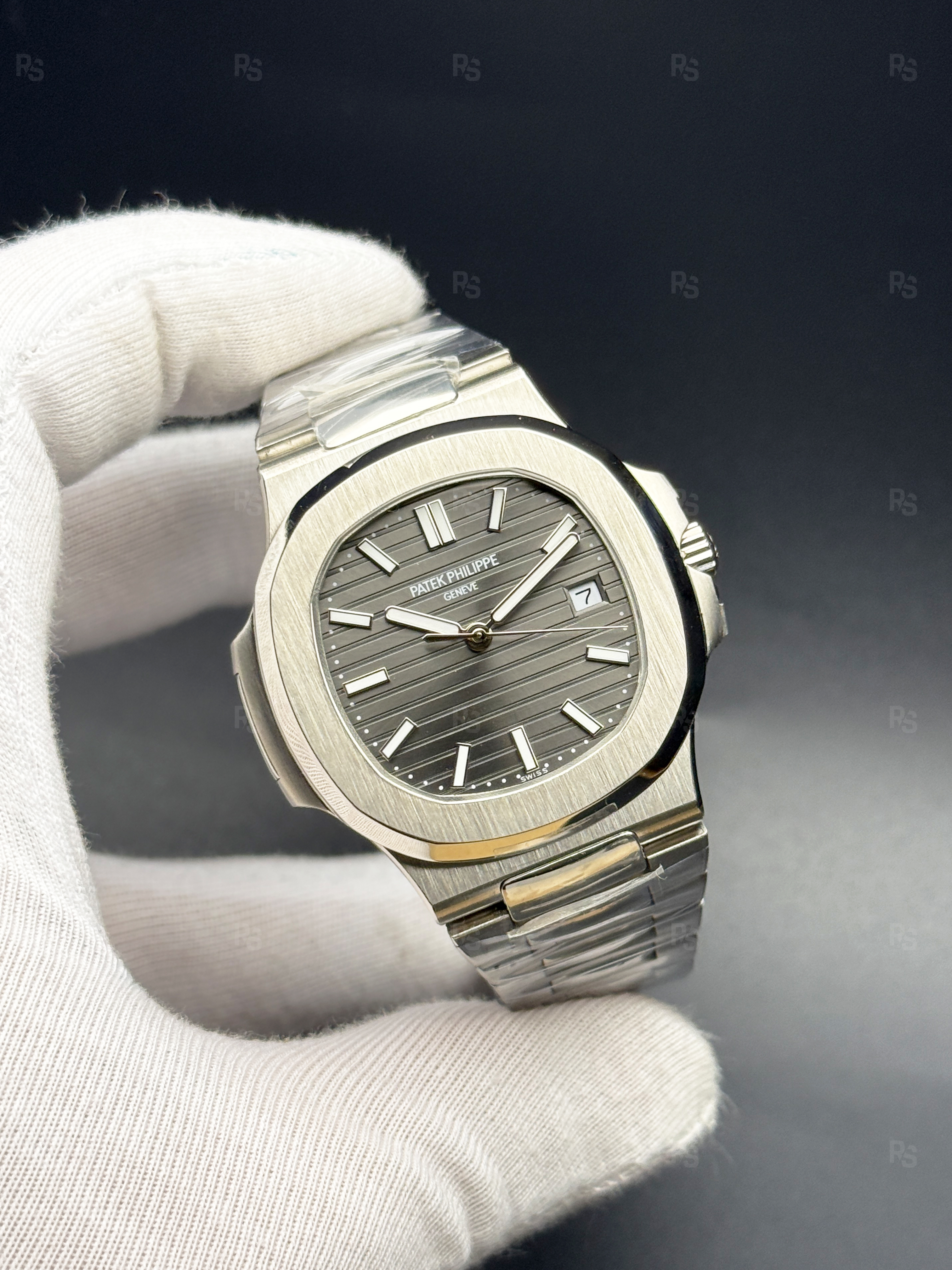 Patek-Philippe-Nautilus-gri-kadran-celik-kasa-otomatik-mekanizma-erkek-saati-replikasaat