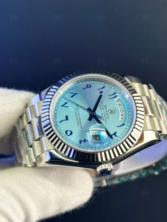 Rolex Day-Date Arabic Dial buz mavisi kadran