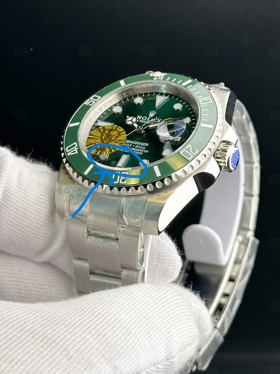 Rolex Submariner Hulk 116610LV