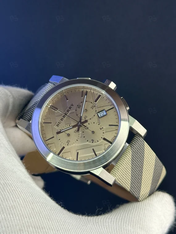 Burberry 9358 Erkek Saat – Ekose Kordonlu Quartz Kol Saati