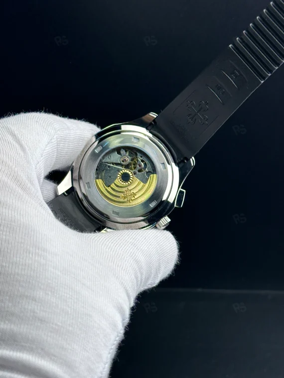Patek Philippe Aquanaut 5968A-001 tarzı otomatik chronograph saat, siyah kadranlı ve kauçuk kayışlı erkek model