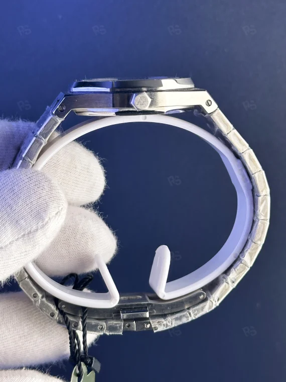 Audemars Piguet Royal Oak 33mm kadın replika saat – mavi guilloche kadran quartz