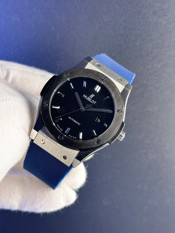 Hublot Classic Fusion Siyah Kadran Mavi Kayış Otomatik Saat – Safir Cam & Kapıda Ödeme