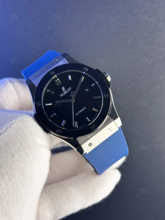 Hublot Classic Fusion Siyah Kadran Mavi Kayış Otomatik Saat – Safir Cam & Kapıda Ödeme