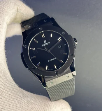 Hublot Classic Fusion Siyah Kadran Otomatik Saat