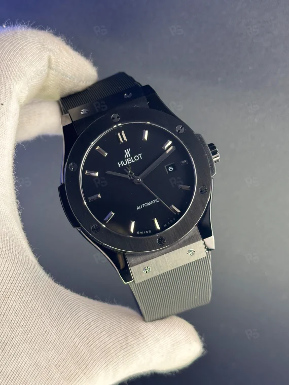 Hublot Classic Fusion Siyah Kadran Otomatik Saat