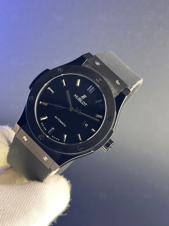 Hublot Classic Fusion Siyah Kadran Otomatik Saat