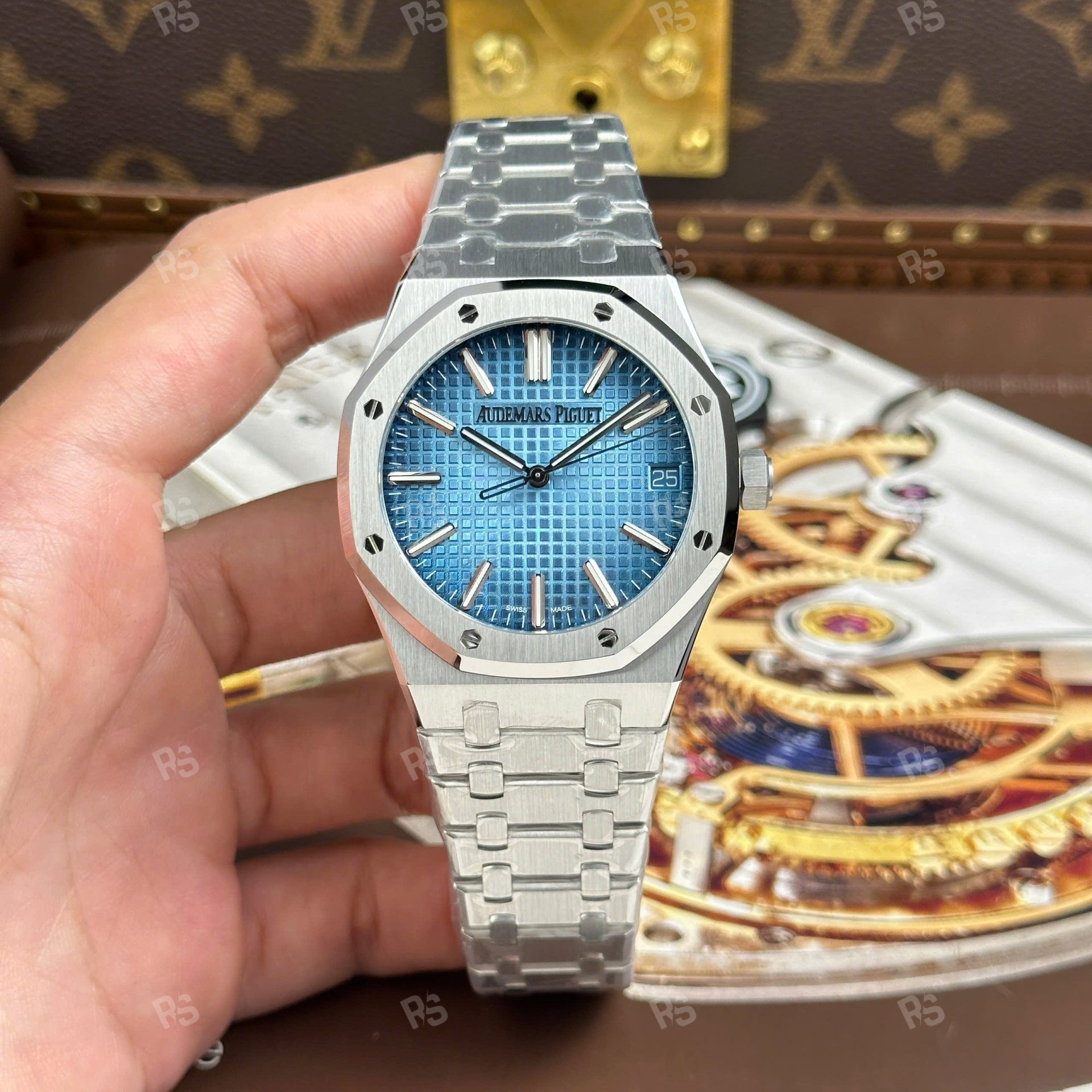Audemars-Piguet-Royal-Oak 15510BC-Blue-Dial-ZF-Factory-41mm – Super Clone-Calibre 4302-Clone-radikalsaat (1)