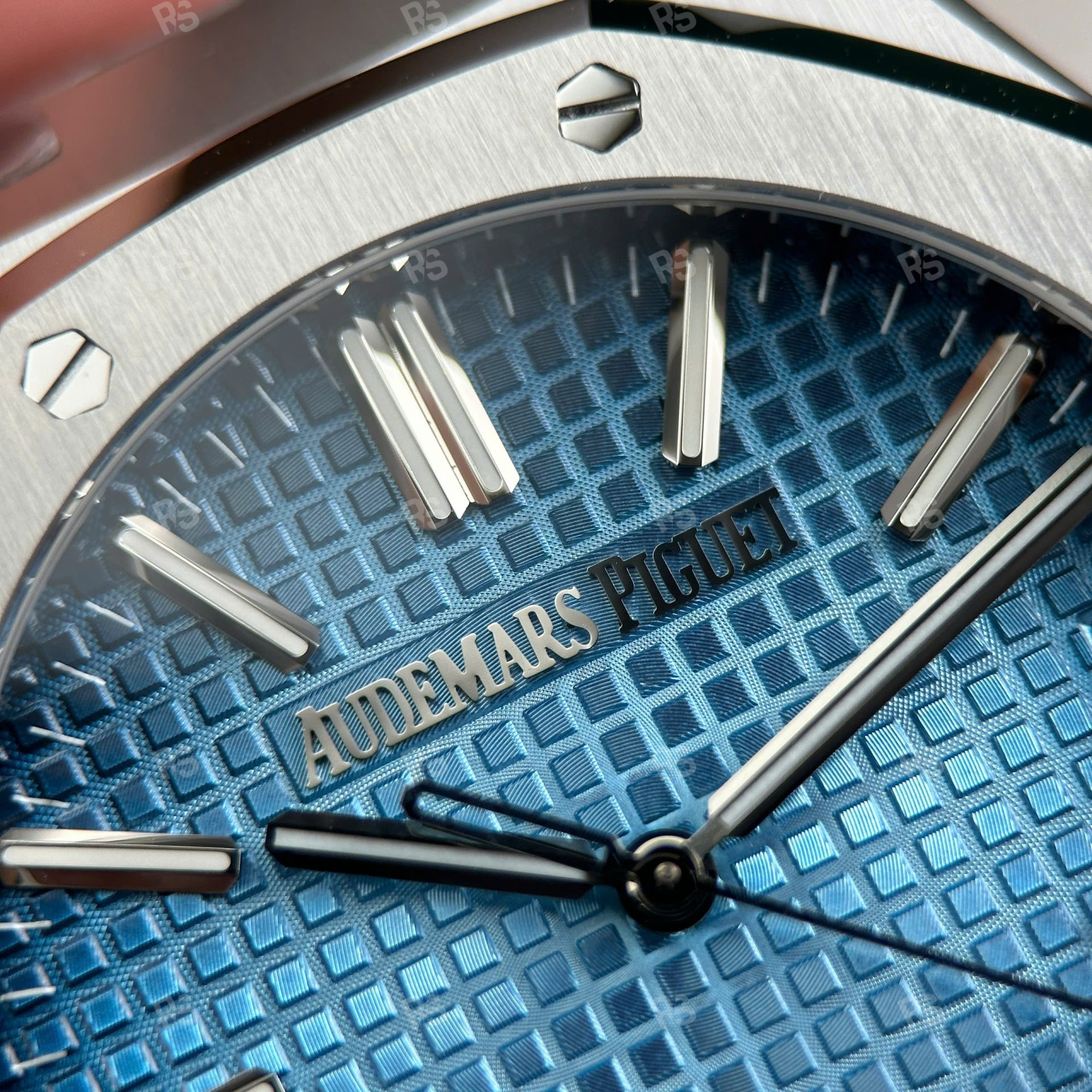Audemars-Piguet-Royal-Oak 15510BC-Blue-Dial-ZF-Factory-41mm – Super Clone-Calibre 4302-Clone-radikalsaat (11)