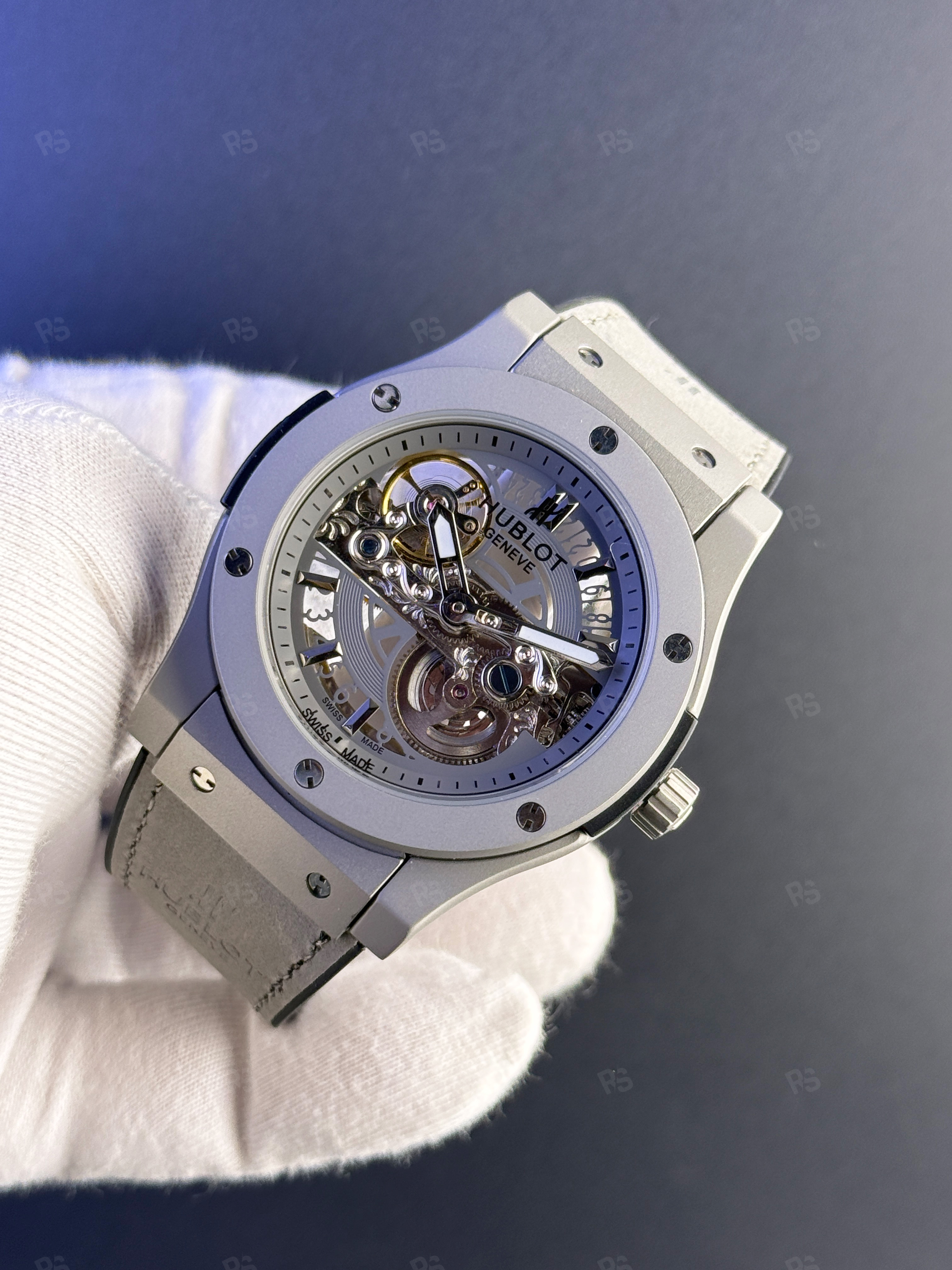 Hublot Classic Fusion Skeleton Gri Otomatik Saat (Erkek) (1)