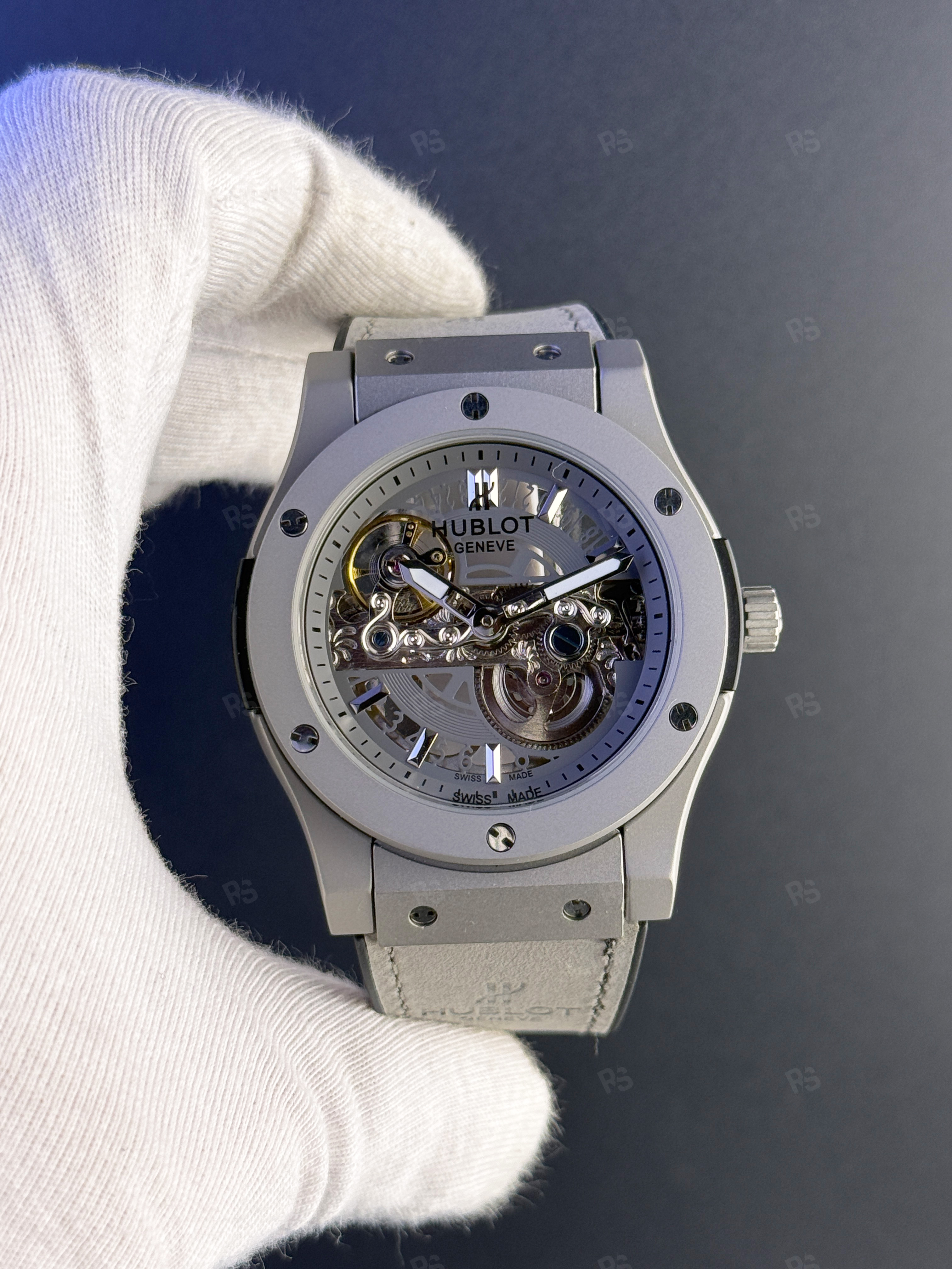Hublot Classic Fusion Skeleton Gri Otomatik Saat (Erkek) (2)