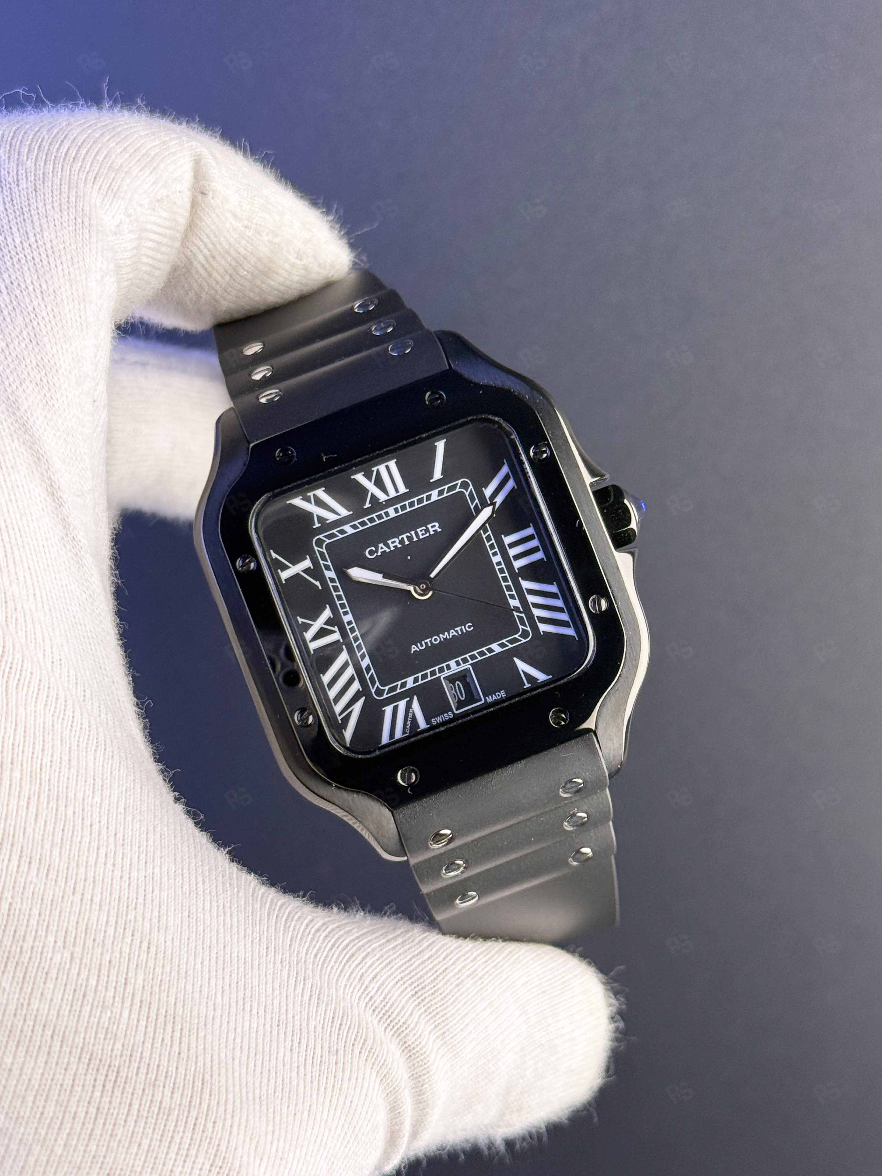 Cartier Santos de Cartier Erkek Saati 42mm Siyah Kadran – Yüksek Kaliteli Replika, 316L Çelik-Siyah Kordon (1)