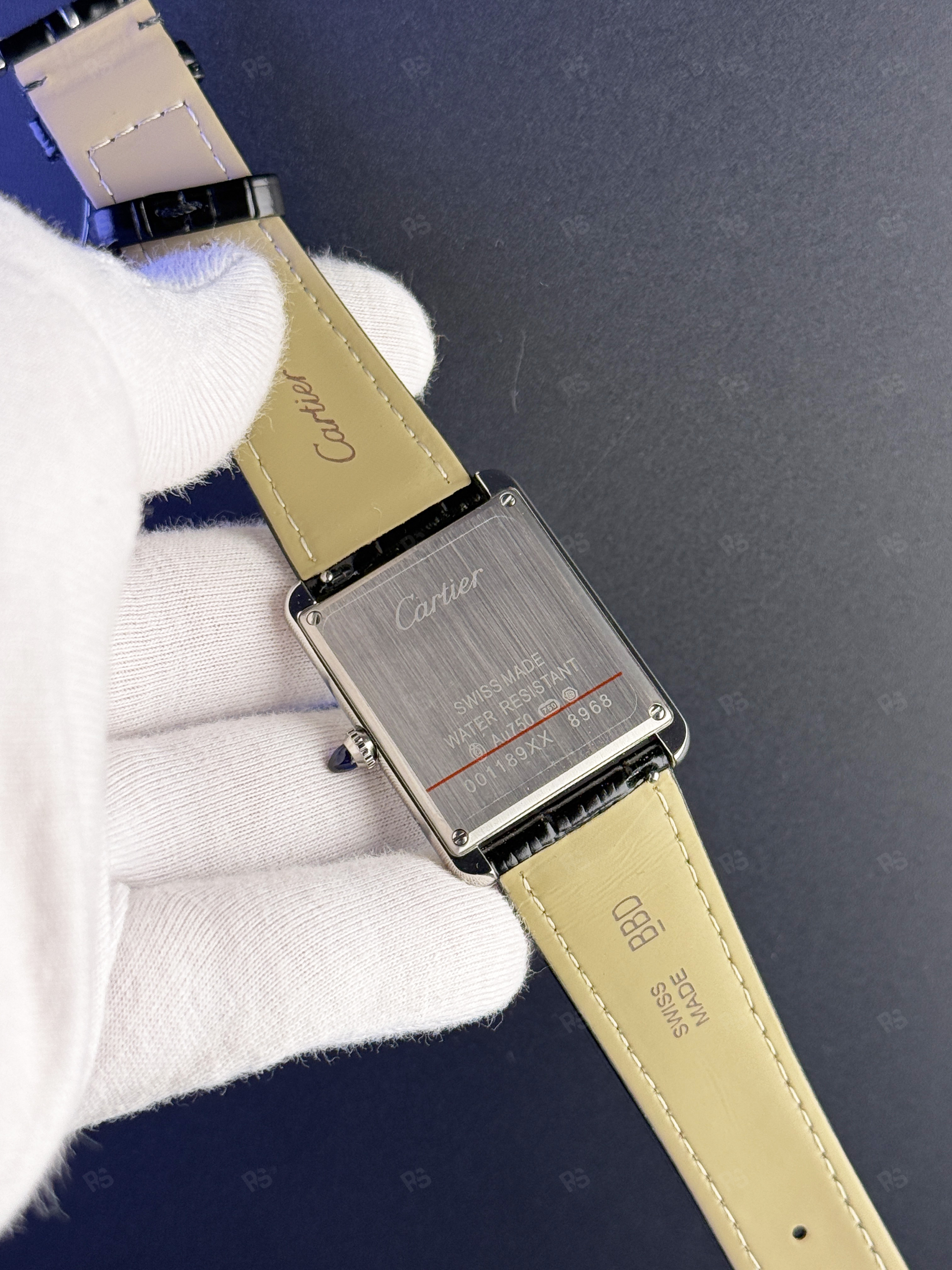 Cartier Tank 32 mm Erkek Kol Saati Quartz Pilli Mekanizma Klasik Dikdörtgen Tasarım (1)