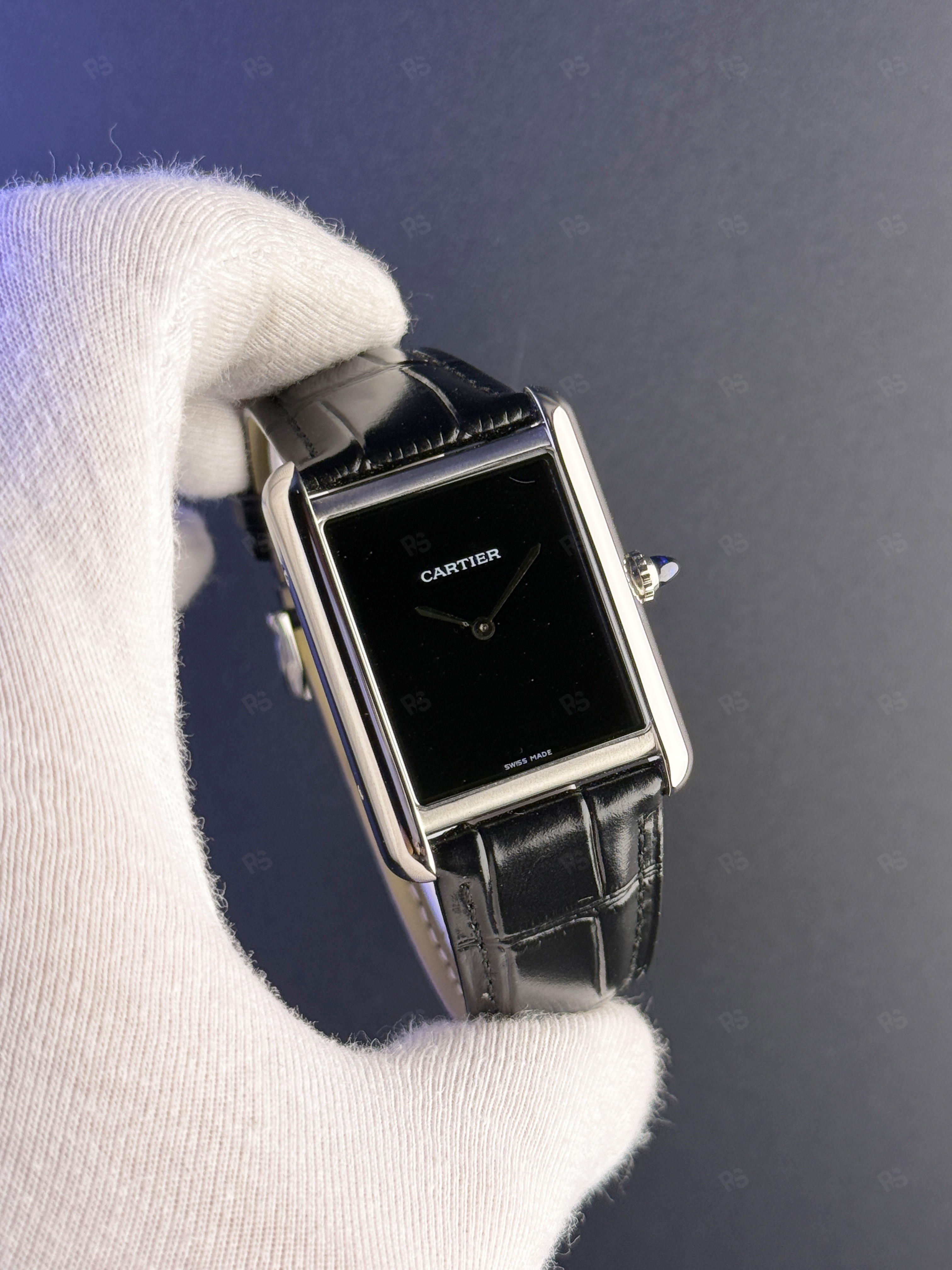 Cartier Tank 32 mm Erkek Kol Saati Quartz Pilli Mekanizma Klasik Dikdörtgen Tasarım (2)