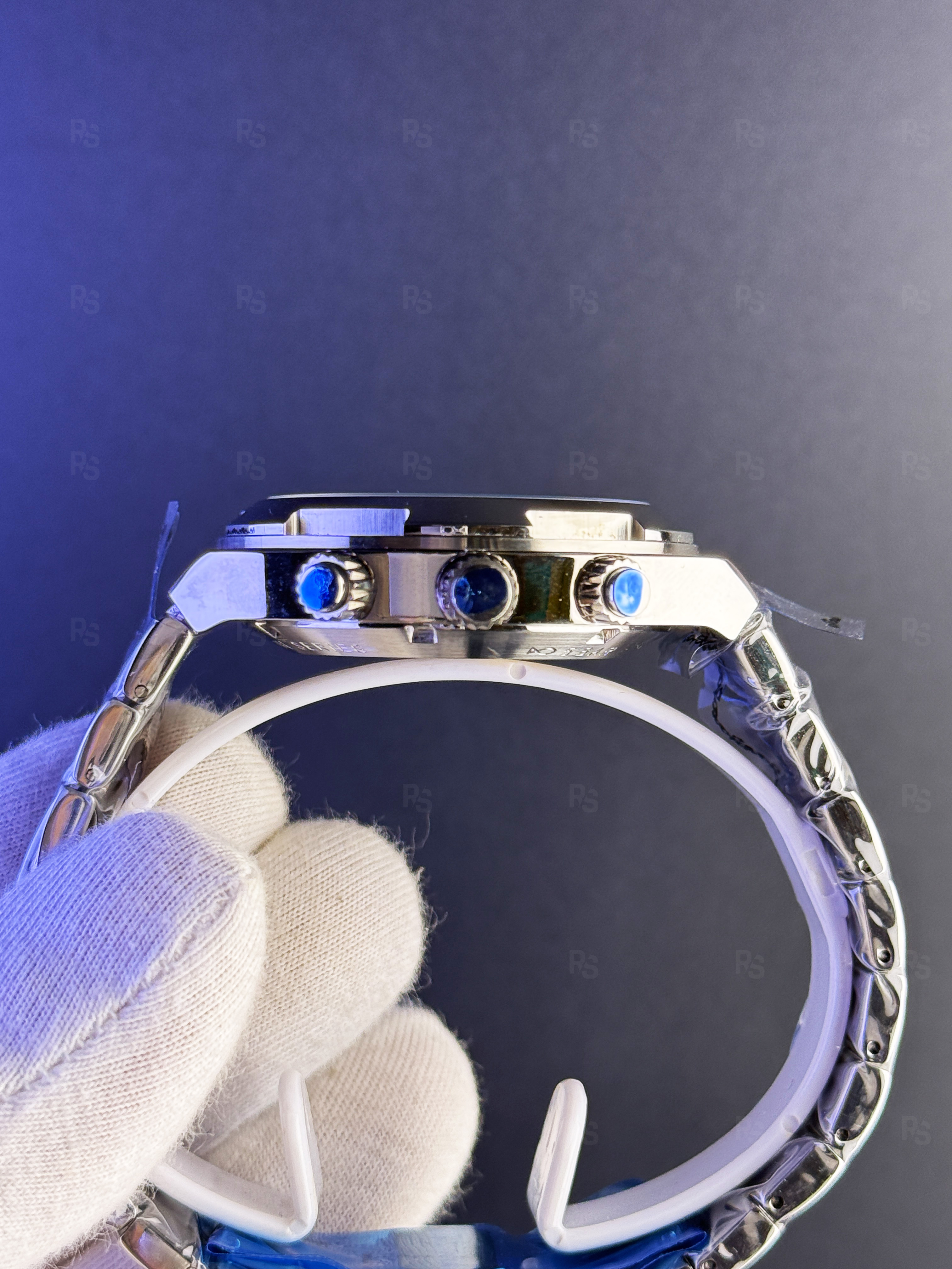 Vacheron-Constantin-Overseas-Chronograph-Erkek-Saati-42 (1)