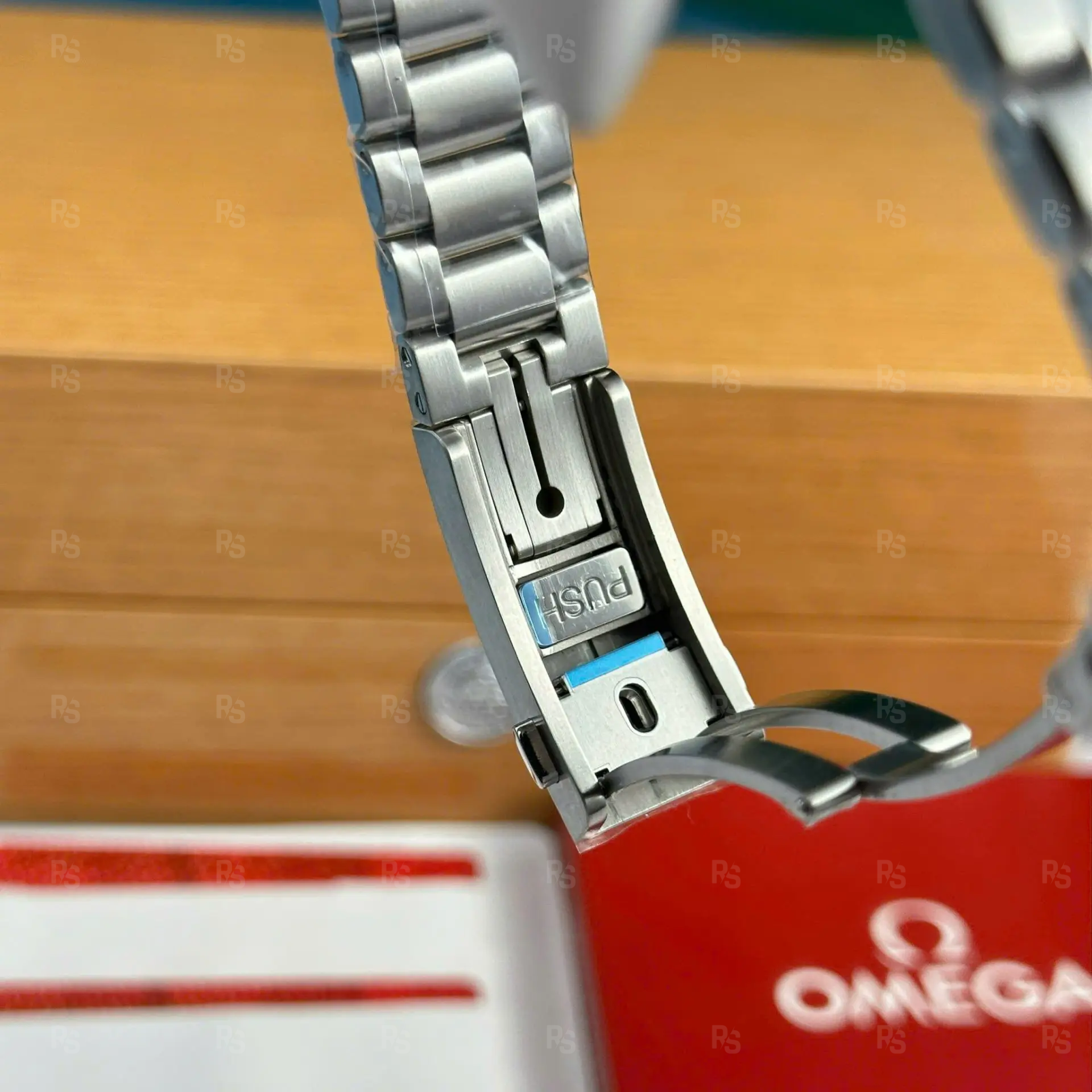 Omega-Seamaster-Planet-Ocean-6000M-Ultra-Deep-VS-Factory-45 (1)