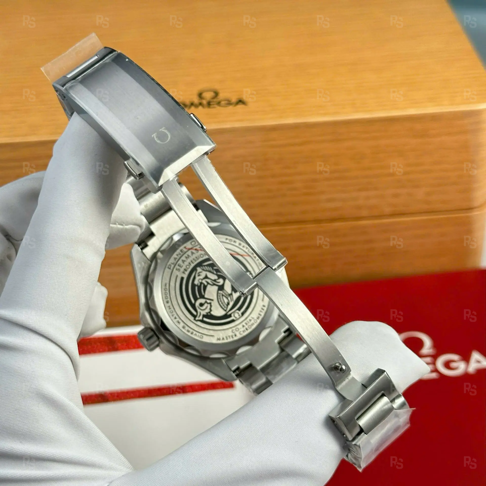 Omega-Seamaster-Planet-Ocean-6000M-Ultra-Deep-VS-Factory-45 (7)