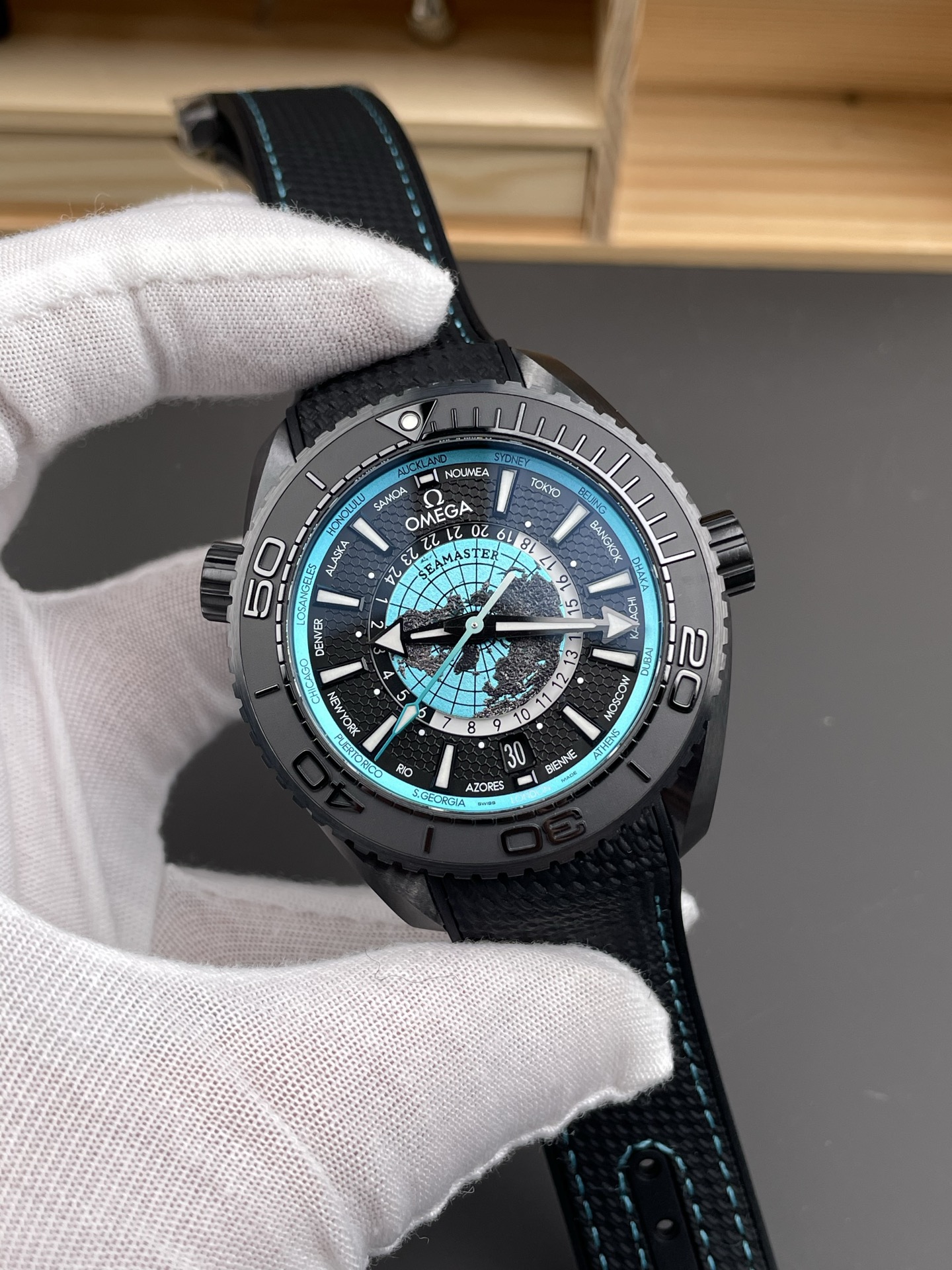 Omega-Seamaster-Planet-Ocean-600M-GMT-Worldtimer-Black-Blue-Dial-VS-Factory-Super-Clone-etasaat-eta-saat-radikalsaat (7)