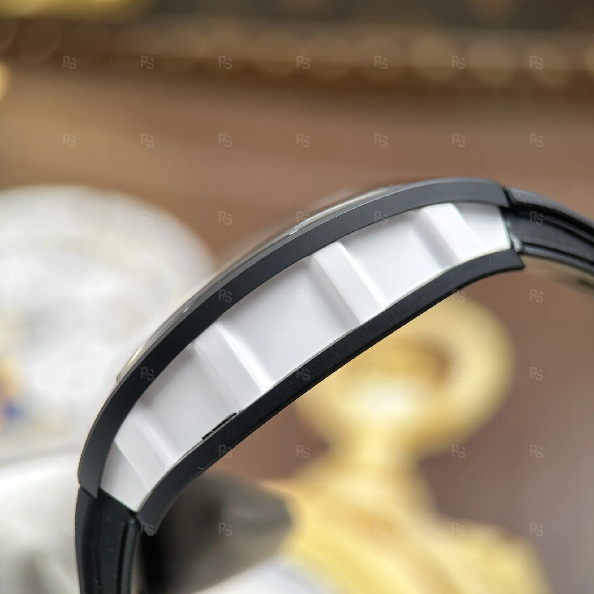 Richard-Mille-RM055-Siyah-Seramik-Kasa-Beyaz-Kadran-1 (3)