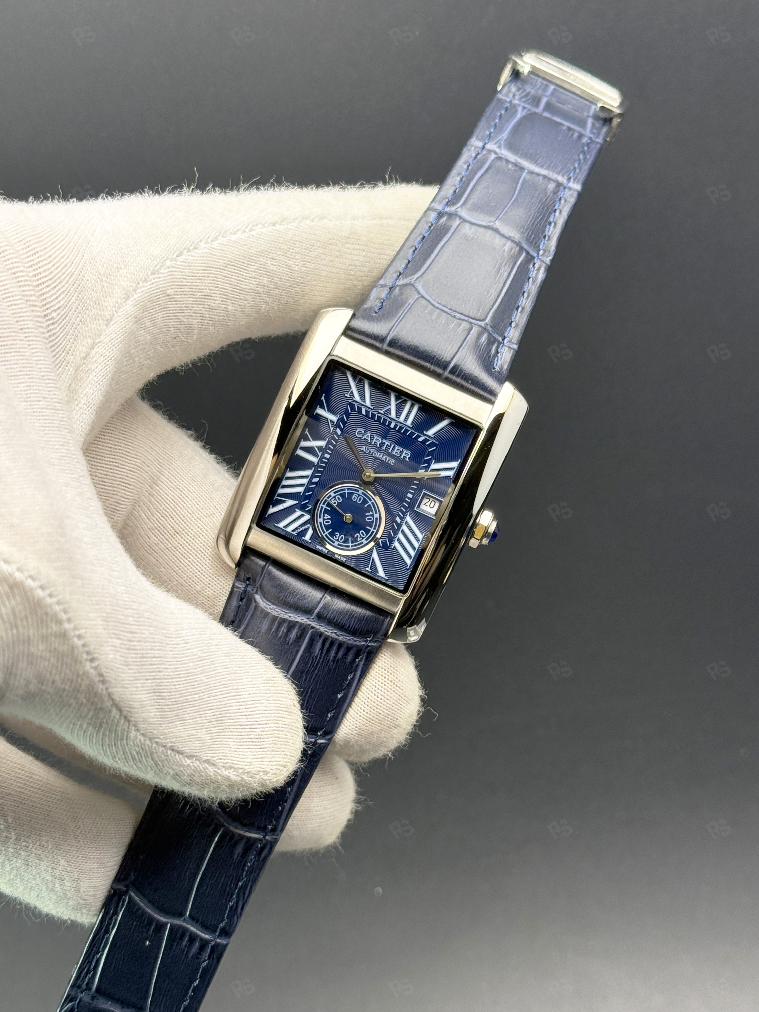 Cartier-Tank-MC-Gümüş-Kasa-Mavi-Kadran-Siyah-Deri-Kordon-Erkek-Saati-replikasaat-replika-saat (3)