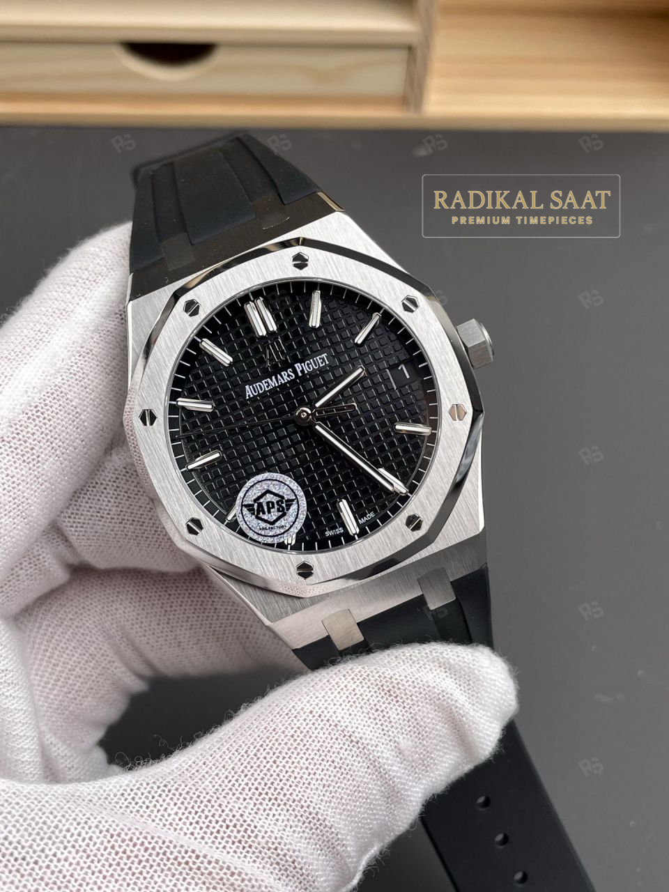 Audemars-Piguet-Roya- Oak-15500-Siyah-Kadran-Siyah-Kauçuk-Kayış-APS-Factory-1-1-Super-Clone-etasaat-eta-saat-radikalsaat (1)