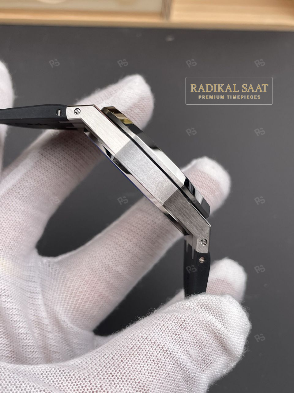 Audemars-Piguet-Roya- Oak-15500-Siyah-Kadran-Siyah-Kauçuk-Kayış-APS-Factory-1-1-Super-Clone-etasaat-eta-saat-radikalsaat (2)