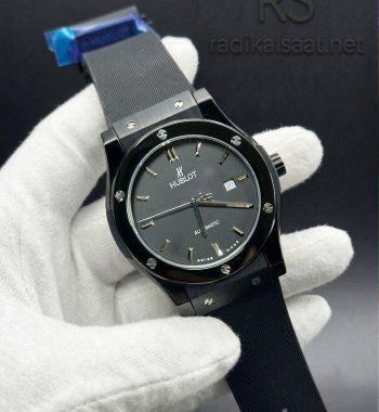 Hublot Classic Fusion All Black Siyah Kasa Siyah Kadran Otomatik Erkek Saati