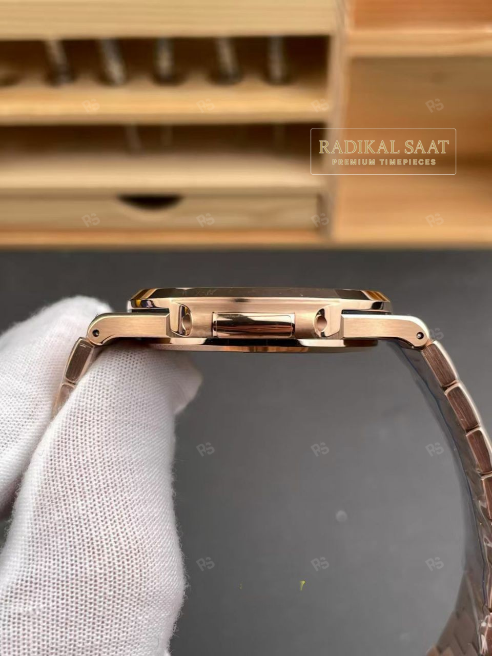 Patek-Philippe-Nautilus-57111R-001-DDF-Fabrika-etasaat-eta-saat-super-clone-1-1-en-iyi-super-clone-radikalsaat (2)