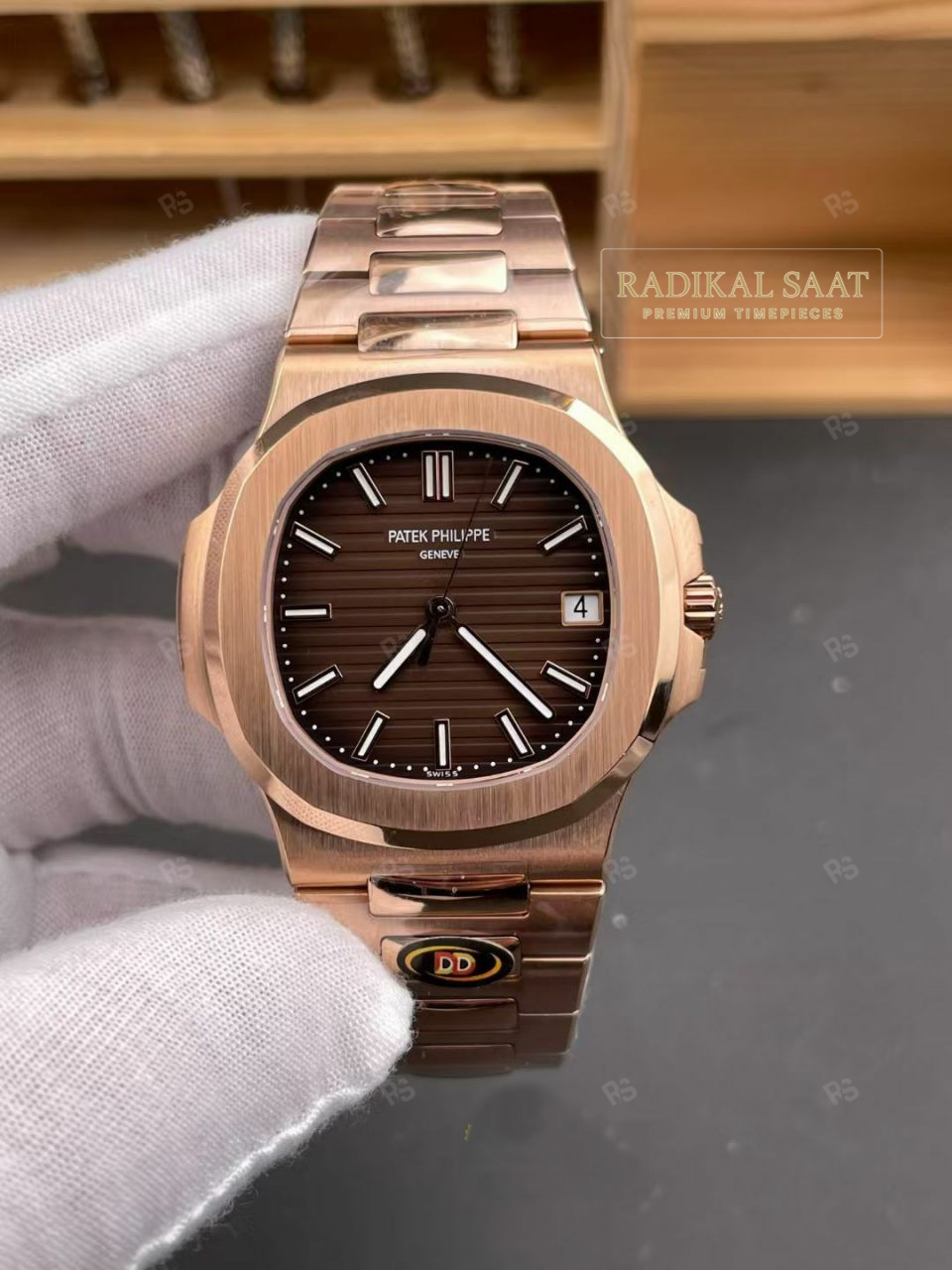 Patek-Philippe-Nautilus-57111R-001-DDF-Fabrika-etasaat-eta-saat-super-clone-1-1-en-iyi-super-clone-radikalsaat (6)