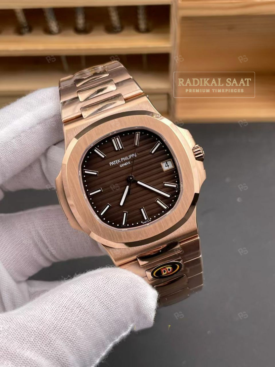 Patek-Philippe-Nautilus-57111R-001-DDF-Fabrika-etasaat-eta-saat-super-clone-1-1-en-iyi-super-clone-radikalsaat (7)