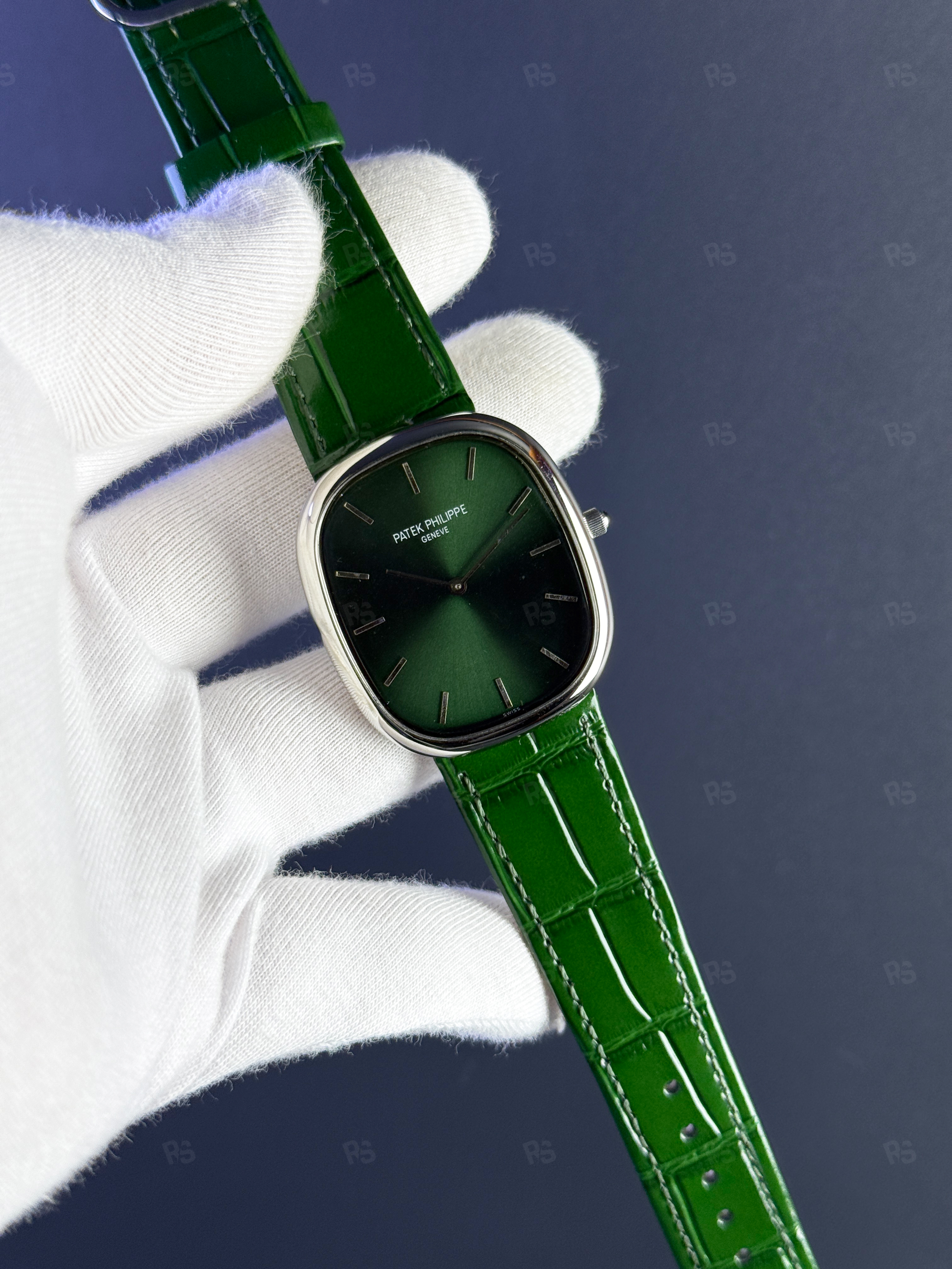Patek-Philippe-Ellipse-38mm-Quartz-Yeşil-Kadran-deri-yeşil-kordon-replikasaat-radikalsaat (1)