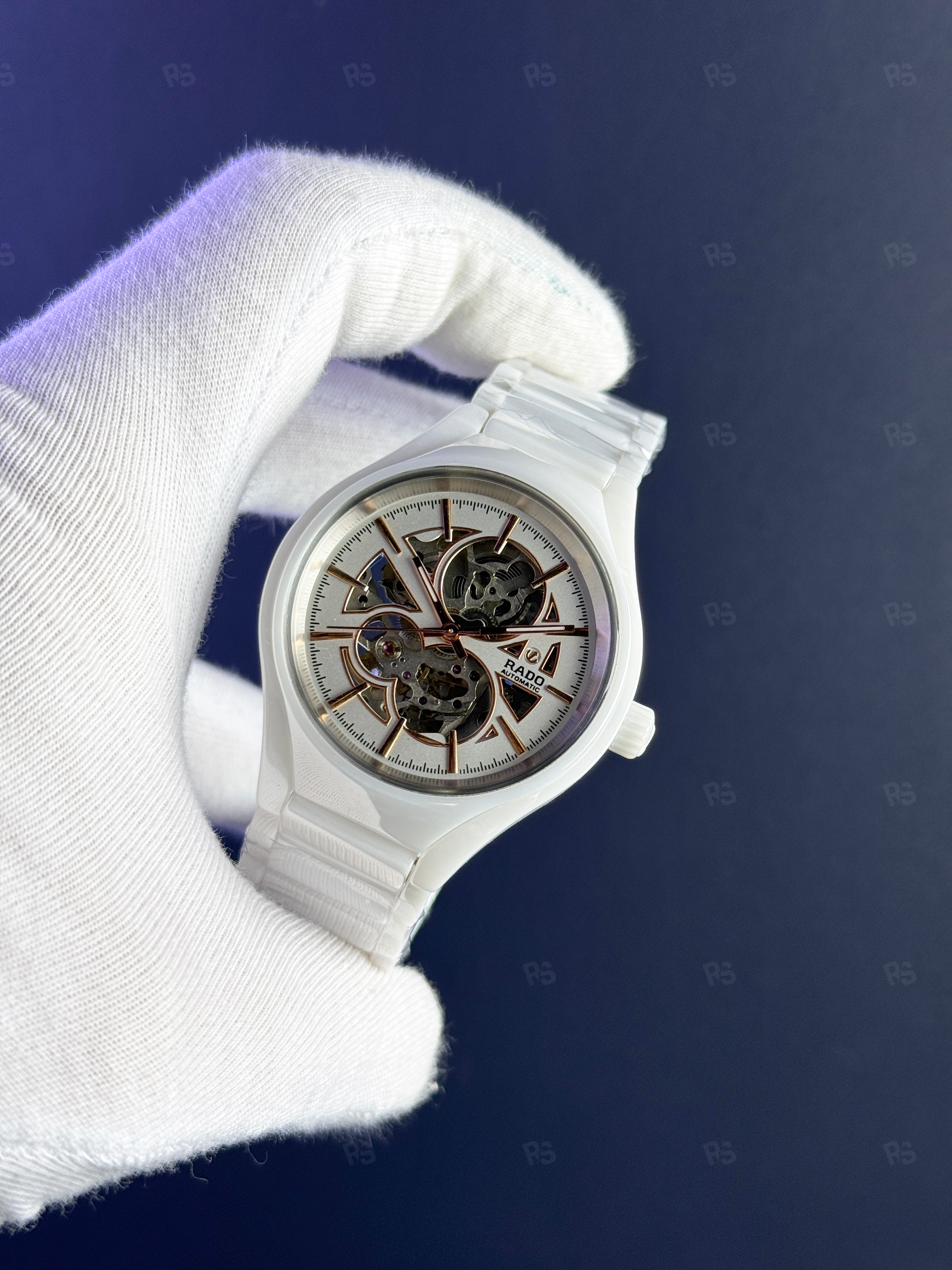 Rado-True-Round-Open-Heart-replikasaat-replika-saat-radikalsaat-rado-seramik-kasa-beyaz-seramik-kasa (3)