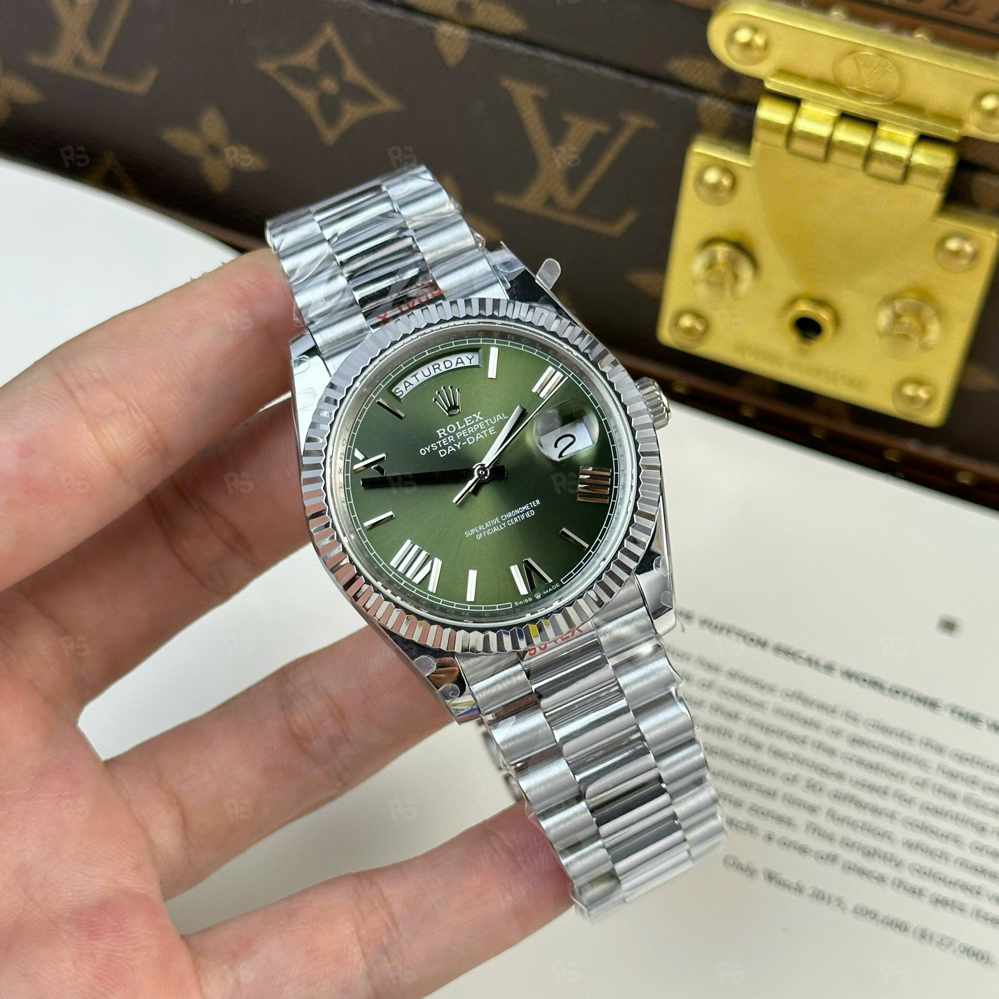 Rolex-Day-Date-228239-0033-Olive-Green-Dial-11-Super-Clone-148g-VS-Factory-etasaat-eta-saat-radikalsaat-rolex-super-clone (10)