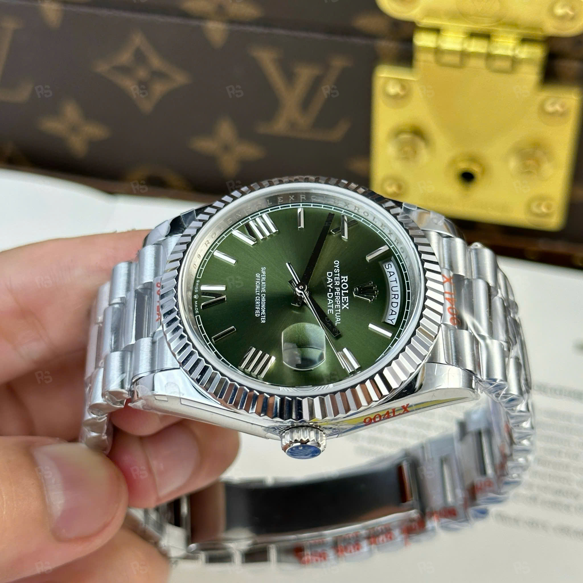 Rolex-Day-Date-228239-0033-Olive-Green-Dial-11-Super-Clone-148g-VS-Factory-etasaat-eta-saat-radikalsaat-rolex-super-clone (9)