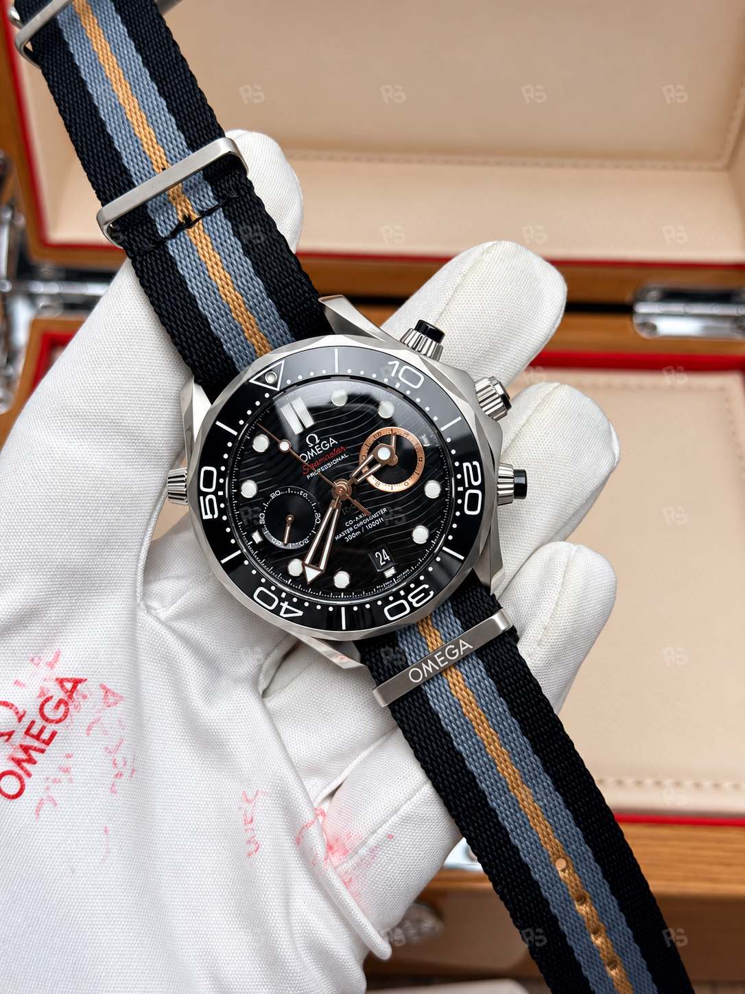 Omega-Seamaster-Diver-300M-Chronograph-007-First-Light-Calibre-9900-Süper-Klon-etasaat-eta-saat-radikalsaat (1)