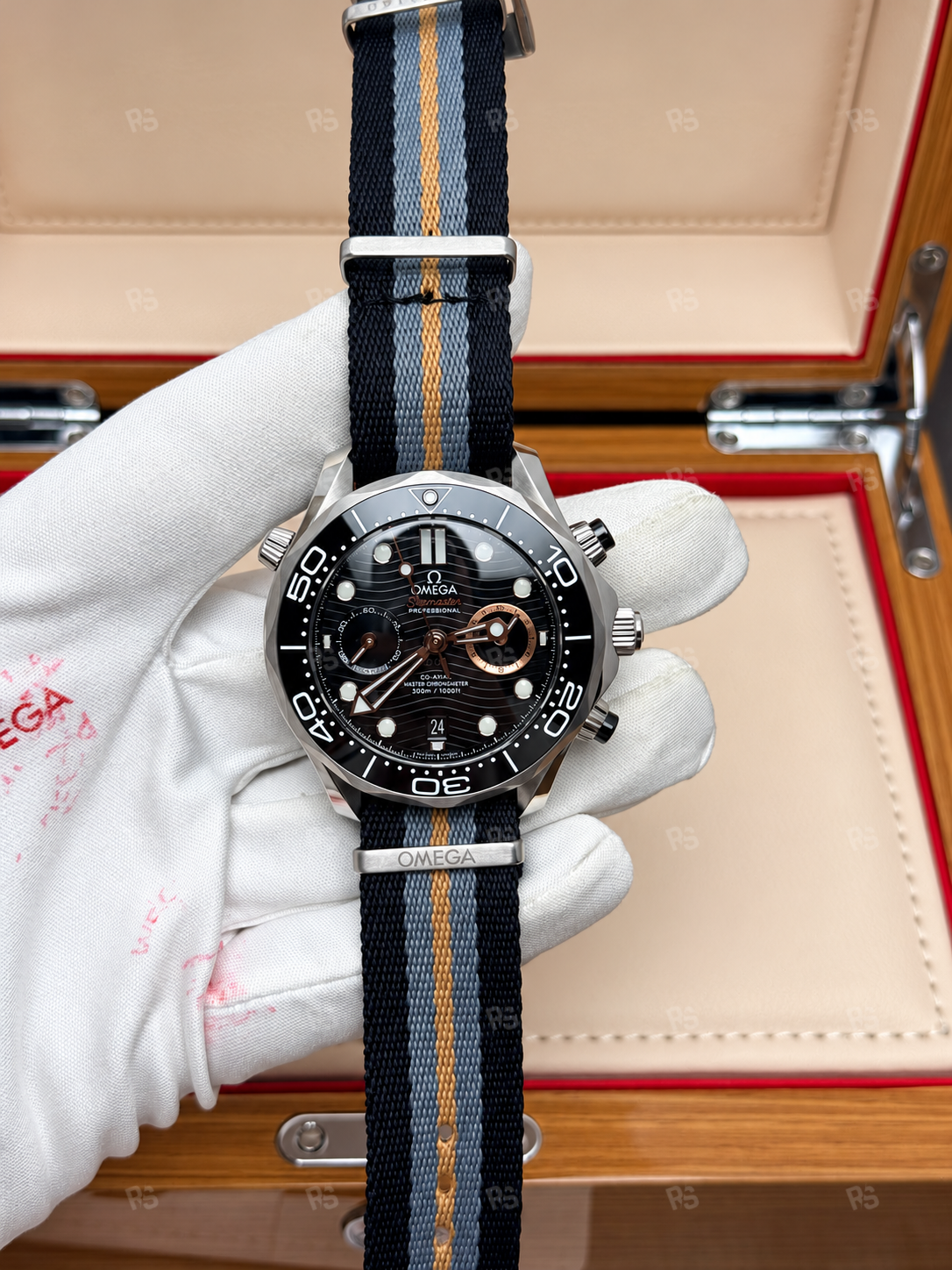 Omega-Seamaster-Diver-300M-Chronograph-007-First-Light-Calibre-9900-Süper-Klon-etasaat-eta-saat-radikalsaat (4)